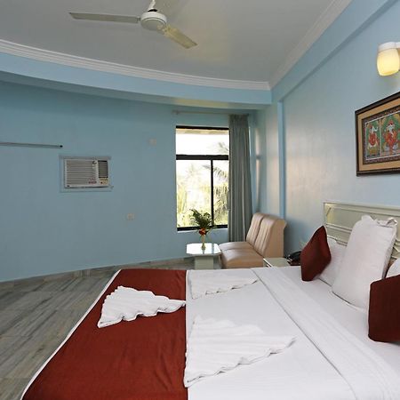 Hotel Niladri Puri Kültér fotó